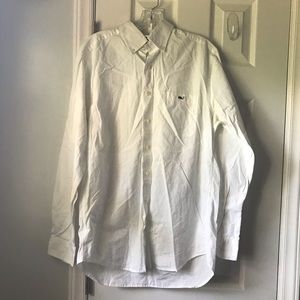 Men’s Vineyard Vines slim fit Tucker shirt. Size Medium.